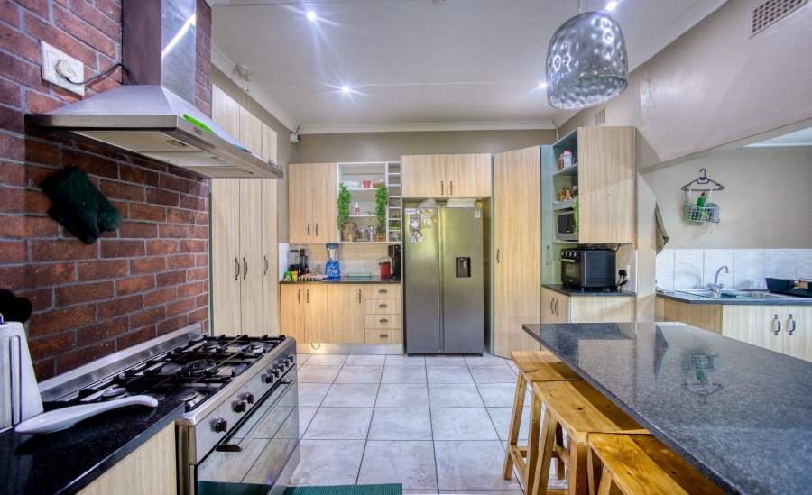 5 Bedroom Property for Sale in Gonubie Eastern Cape